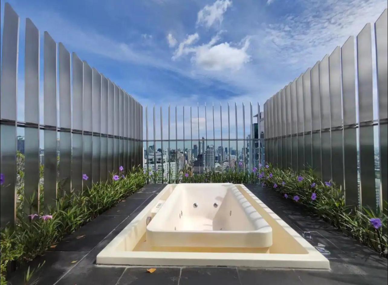 Apartment Zenith Ekkamai 1br King Size Sky View Bts Eakkamai Bangkok